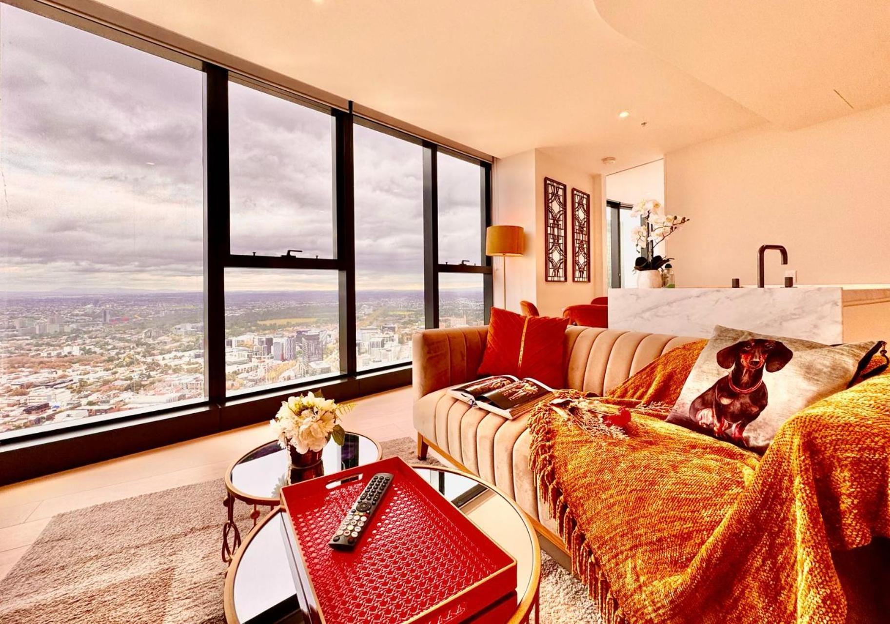High Rise Top View 2Bed2Bath, Melbourne